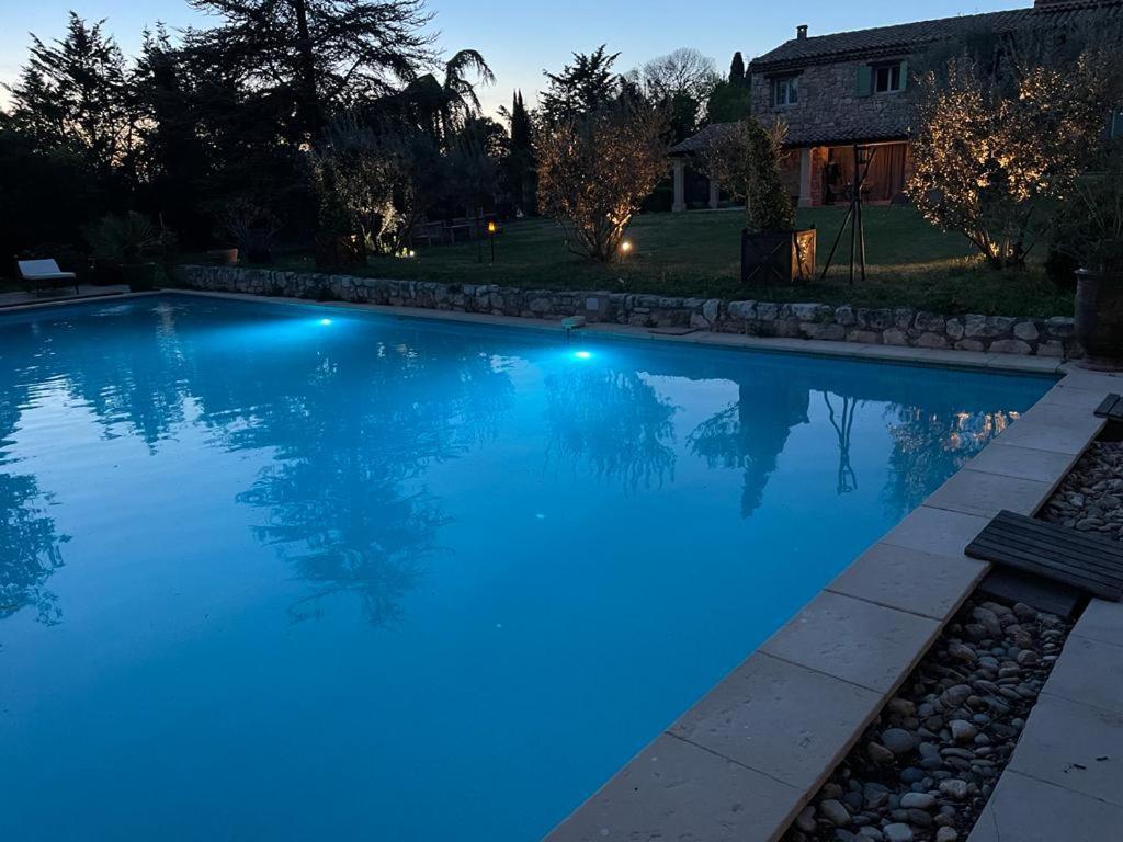 סן-קנה Gite Au Coeur De La Provence & Spa מראה חיצוני תמונה