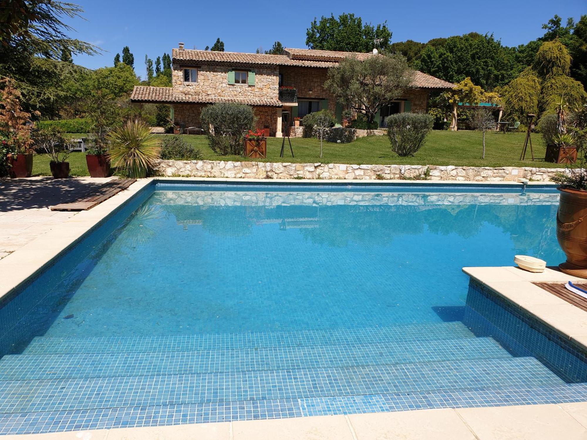 סן-קנה Gite Au Coeur De La Provence & Spa מראה חיצוני תמונה
