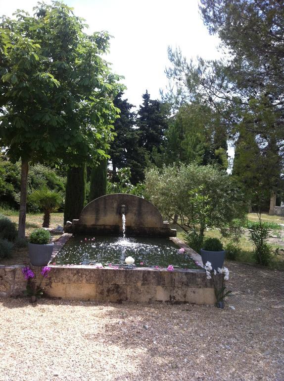 סן-קנה Gite Au Coeur De La Provence & Spa חדר תמונה