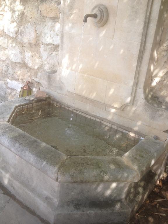 סן-קנה Gite Au Coeur De La Provence & Spa חדר תמונה